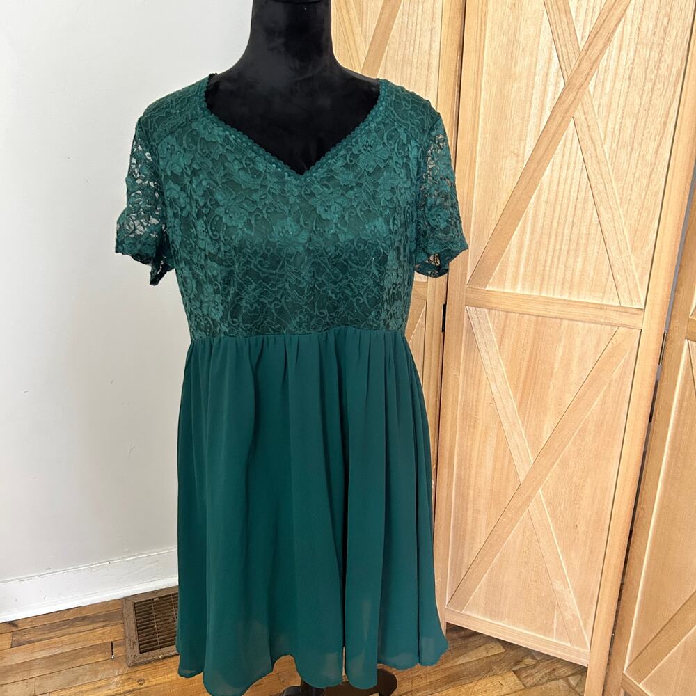 Green Lace V-Neck Dress